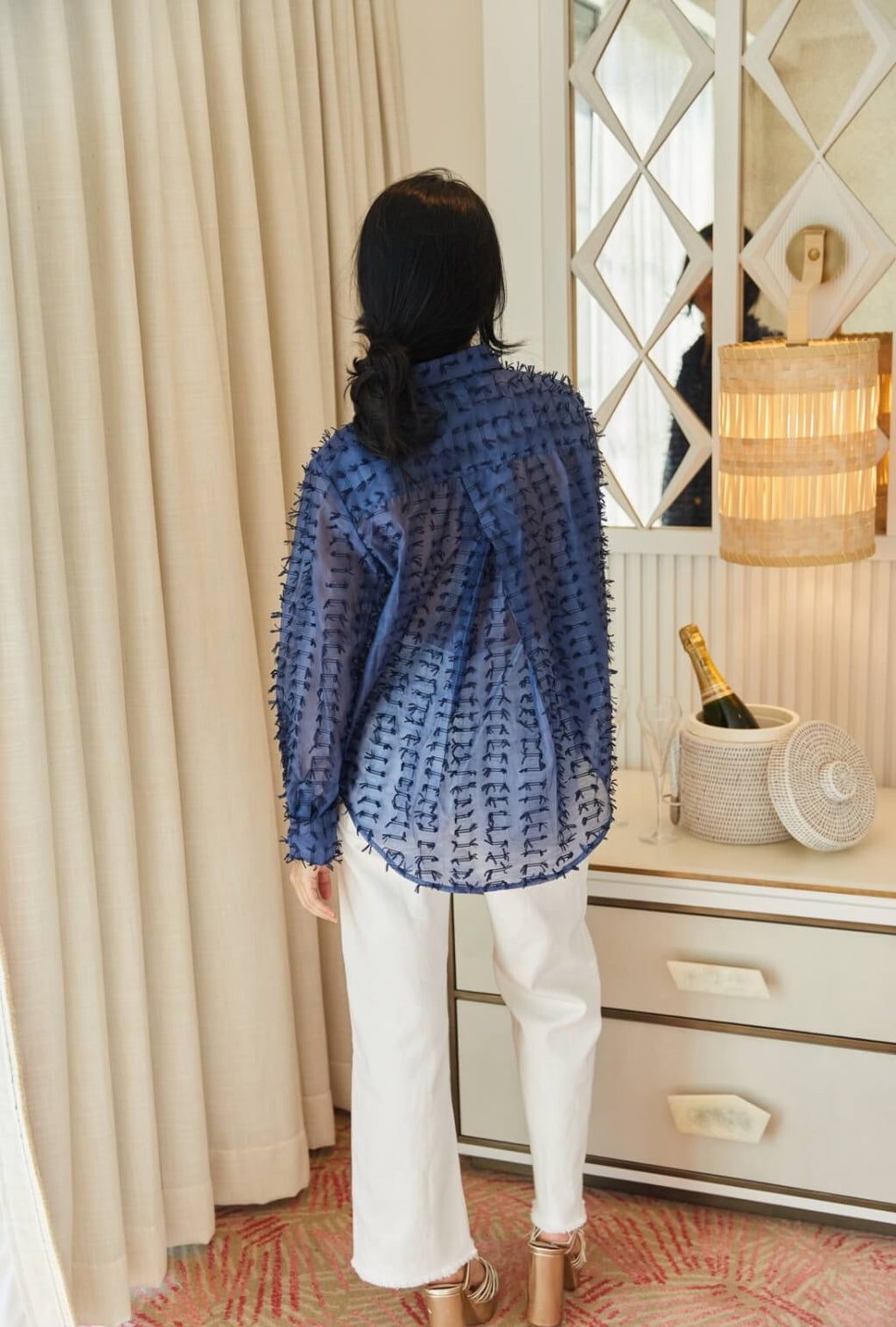 Emma | Camisa Azul Marino con Lazos