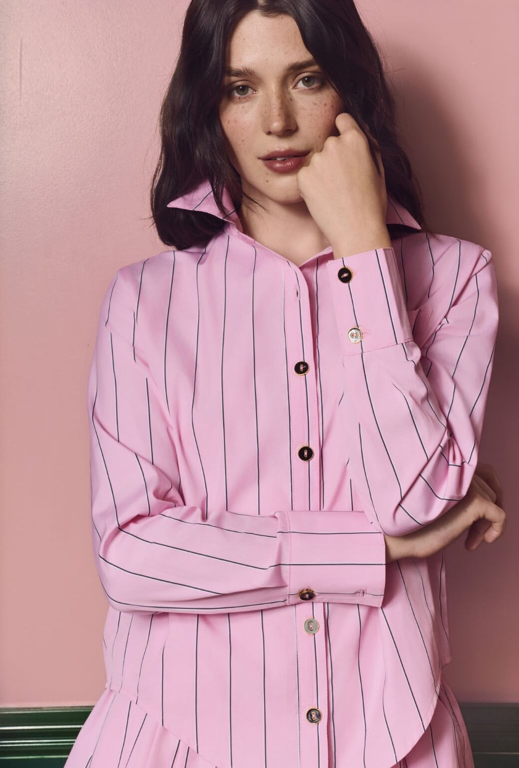 Emma | Camisa de Raya Diplomática Rosa y Negro