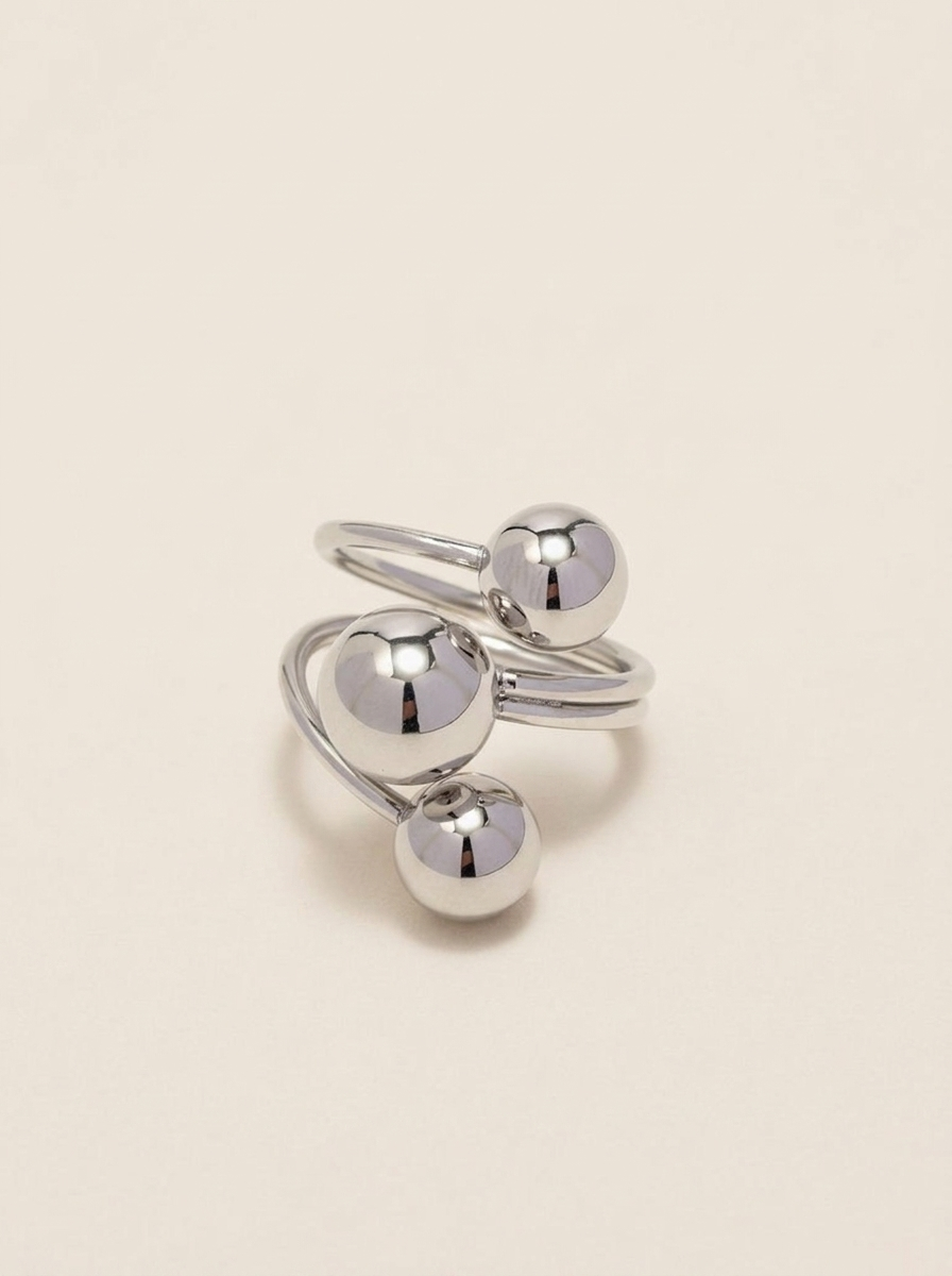 Anillo Abierto Plateado con Bolas