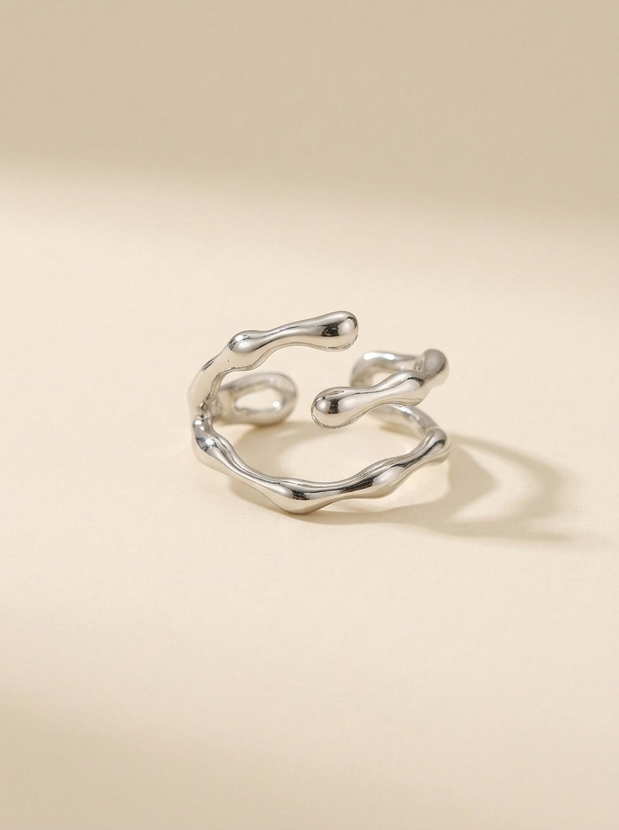 Anillo Minimalista Media Luna