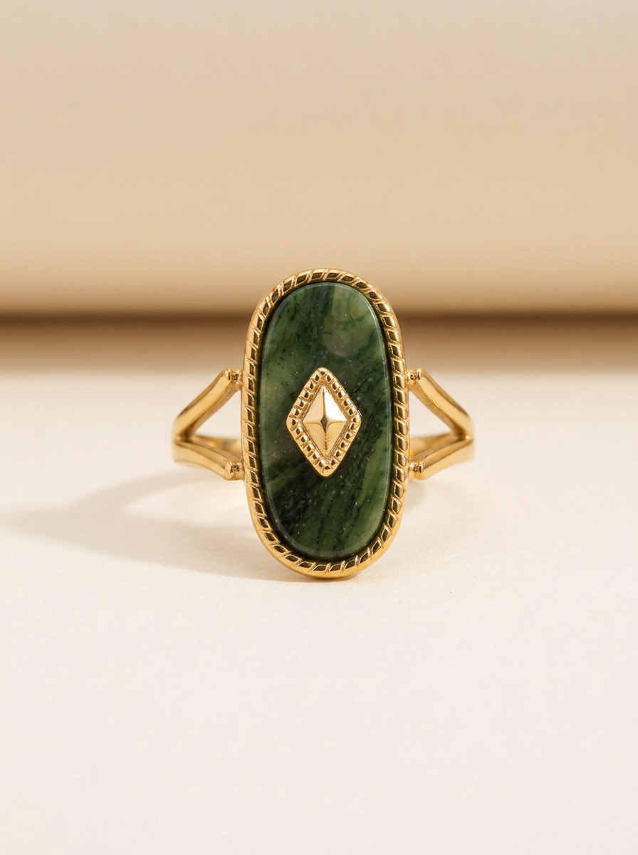 Anillo de Acero con Piedra Verde
